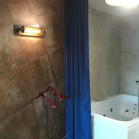 Aparthotel Jacuzzi Vip Smart Aparthotel, панорамный вид центр минска *